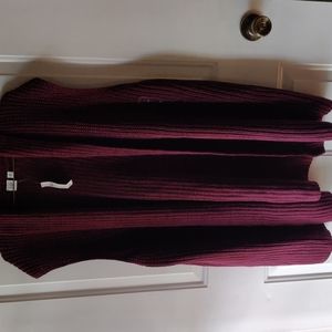 New with tag sweater vest burgundy..